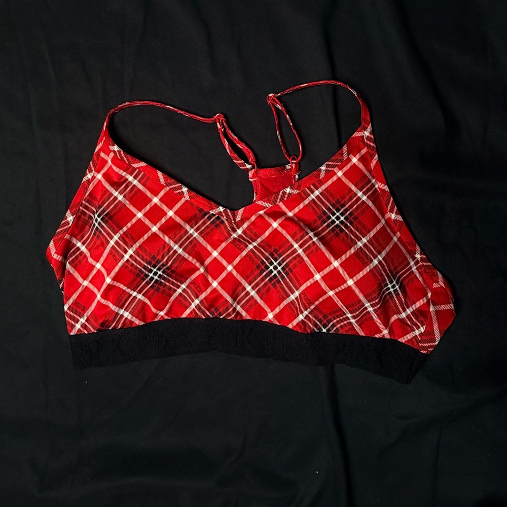 VS PINK Ultimate Sports Bra